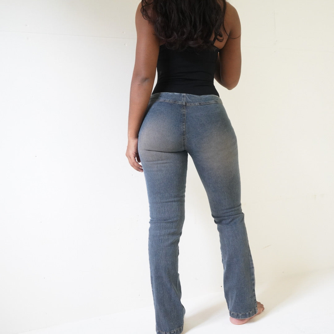 Y2K Low Rise Stretch Flares (25-26”)