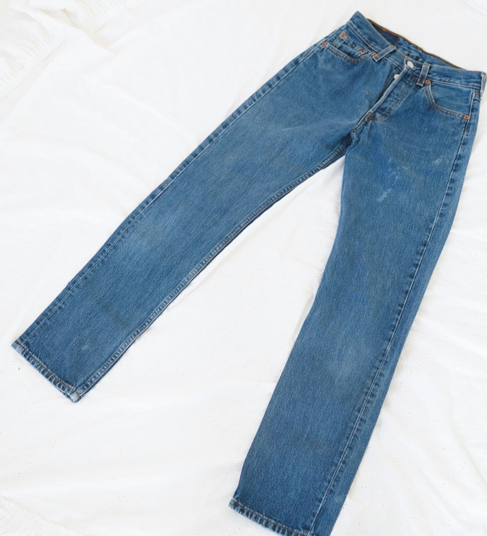 Vintage 90’s Med-Dark Wash Levi’s 501 (23-24”)